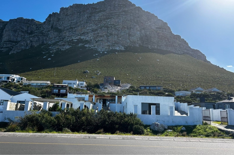 9 Bedroom Property for Sale in Bettys Bay Western Cape